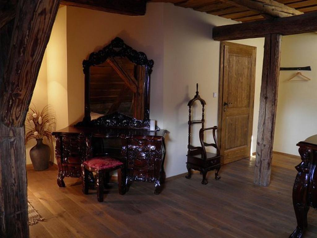 Hotel Dvur Olsiny -Hotel And Horse-Riding Karvina